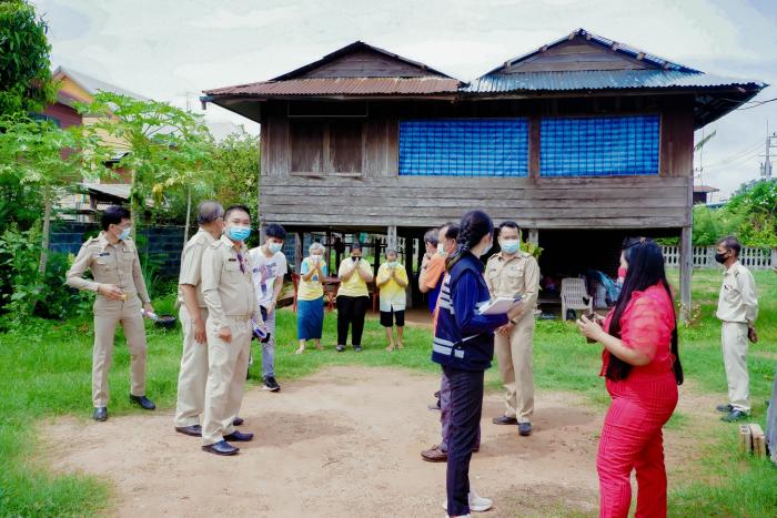 ลงพื้นที่ติดตามให้การช่วยเหลือผู้ประสบภัย (วาตภัย) ในเขตเทศบาลตำบลชนบท