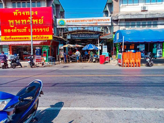 ล้างตลาดปราศจากโรคตลาดสดเทศบาลตำบลชนบท